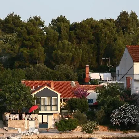Val - Two Bedroom With Terrace And Sea View *