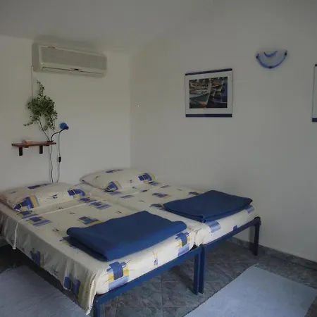 Apartment Val - Two Bedroom With Terrace And Sea View *